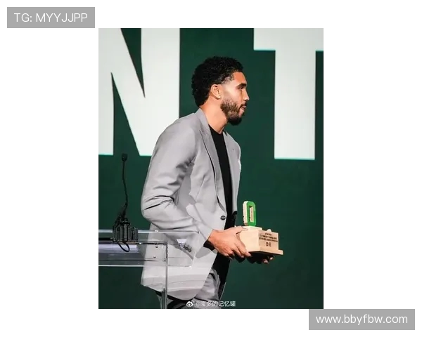 杰森·塔图姆带领凯尔特人重回巅峰的新篇章，挑战NBA总冠军荣耀