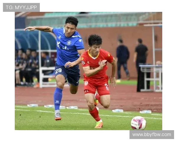 南京足球队在最新耐力排行榜中稳居第一名引领足球界新潮流