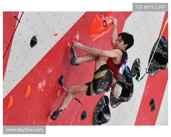 成都攀岩队在全国攀岩比赛经验排行榜中荣获第三名的辉煌成就