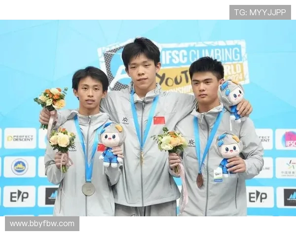 攀岩灵活性大比拼上海攀岩队荣获全国第九名佳绩