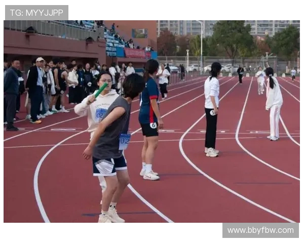 杭州飞盘队在极限运动会中的精彩表现与力量分析