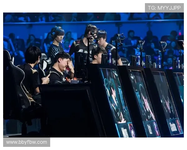 赛后复盘：EDG与RNG在战术灵活性上的较量与启示